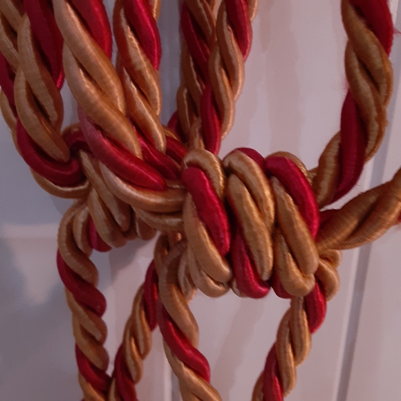 Glass Beaded Red & Gold Roped Tassels - Picture 4 of 9